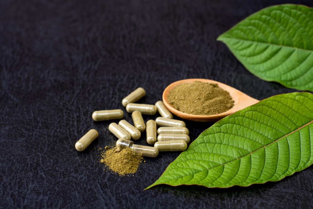 Can kratom gummies interact with other medications or supplements?